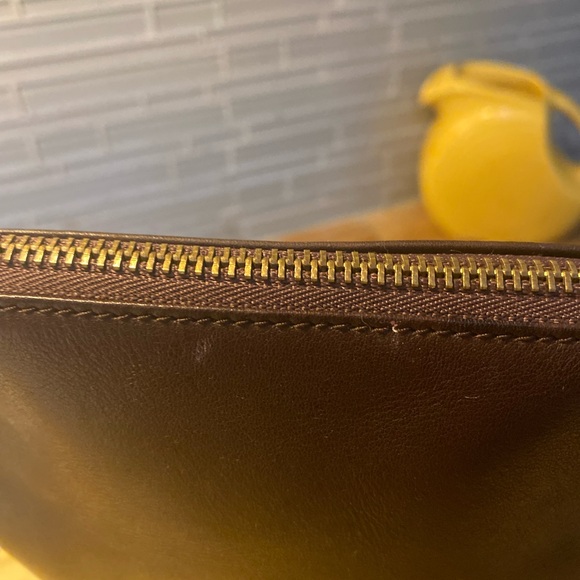 Vintage Gap leather brown duffle - Picture 4 of 11